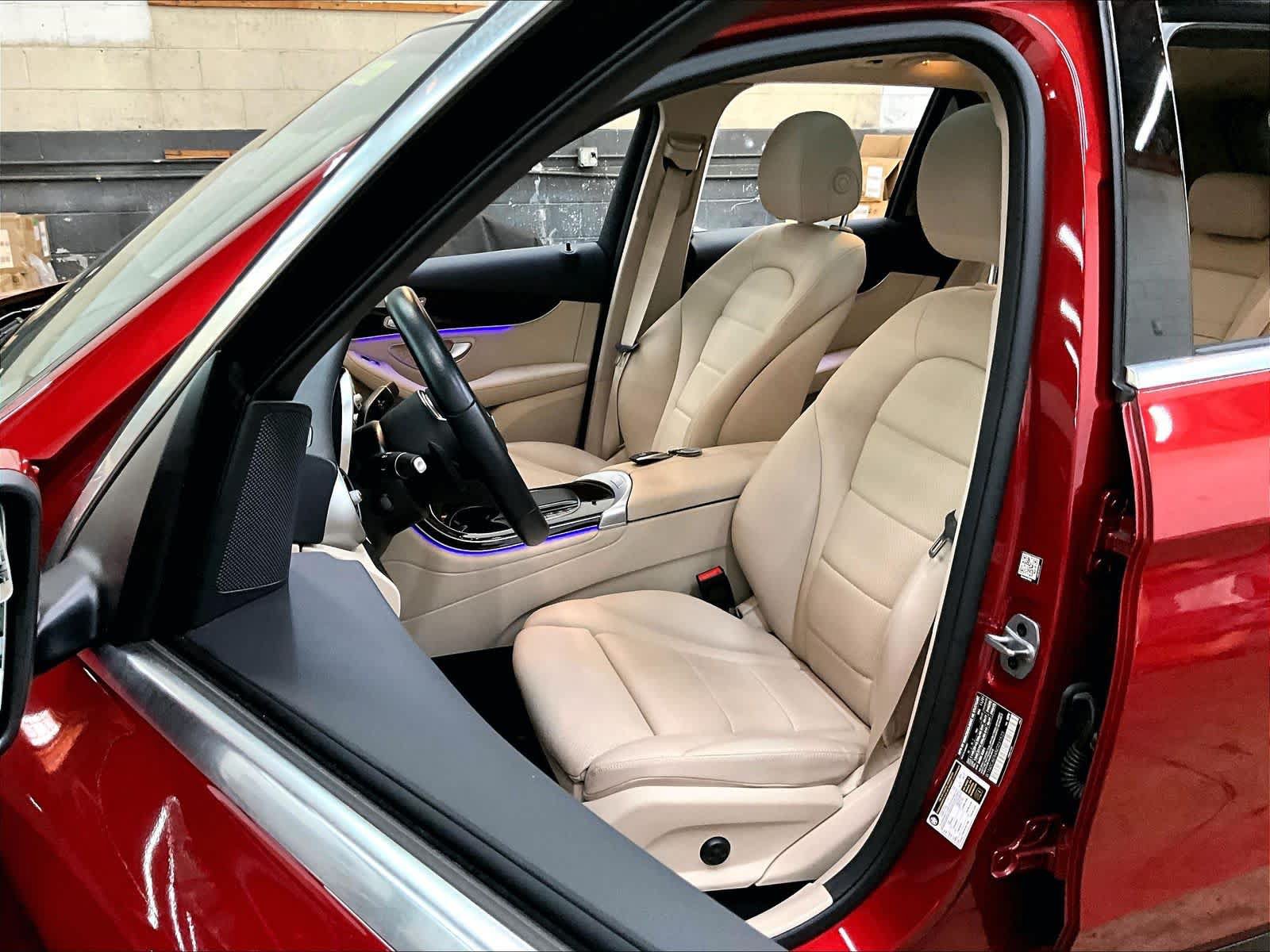 Used 2022 Mercedes-Benz GLC 300 4MATIC image 28