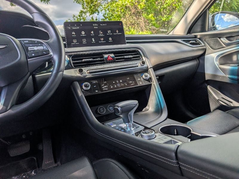 Used 2024 Genesis G70 2.5T AWD/4WD image 28