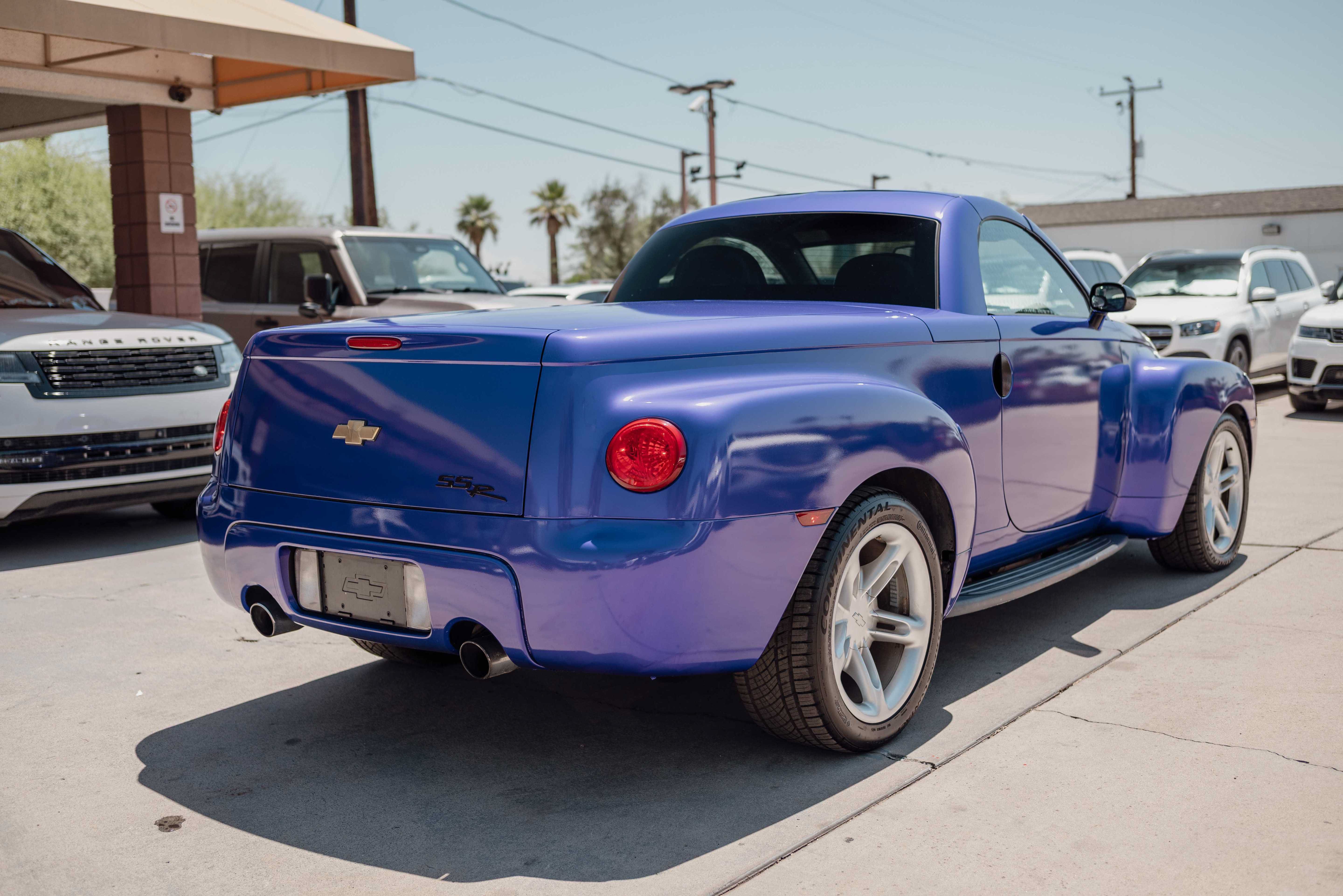 Used 2003 Chevrolet SSR w/ Preferred Equipment Group RWD image 4