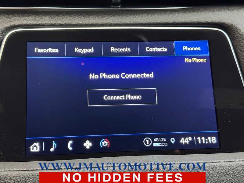 Used 2023 Cadillac XT4 Sport w/ Trailering Package image 27