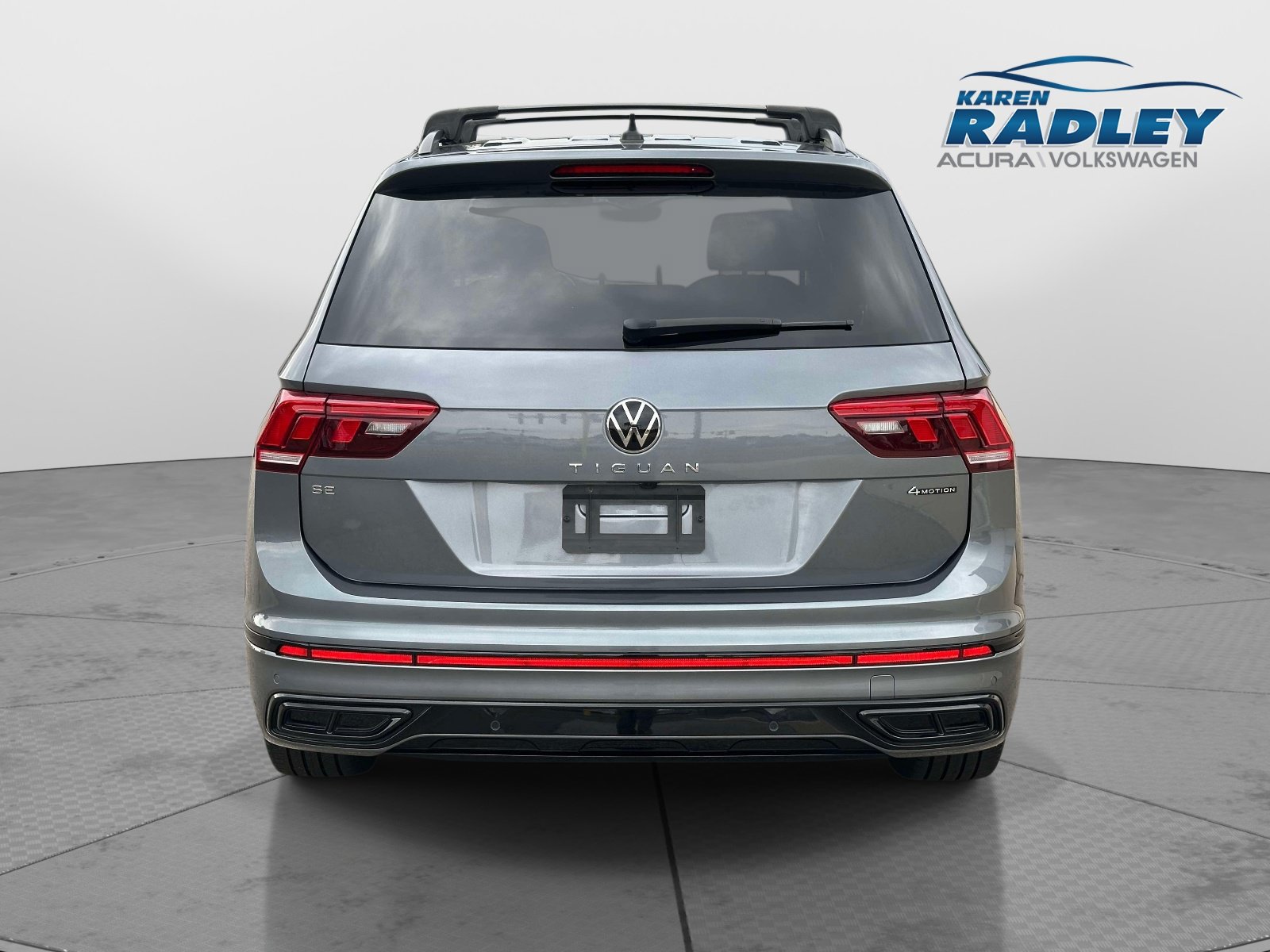 Certified 2024 Volkswagen Tiguan SE R-Line AWD/4WD image 3
