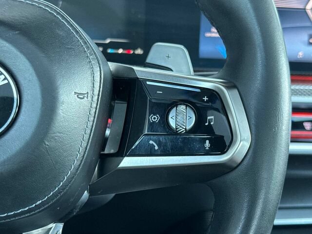 Used 2023 BMW 760i xDrive w/ Executive Package AWD/4WD image 29