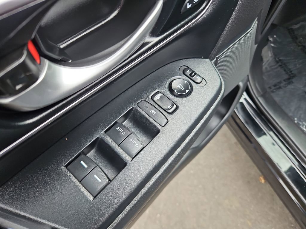 Used 2022 Honda CR-V EX-L image 27