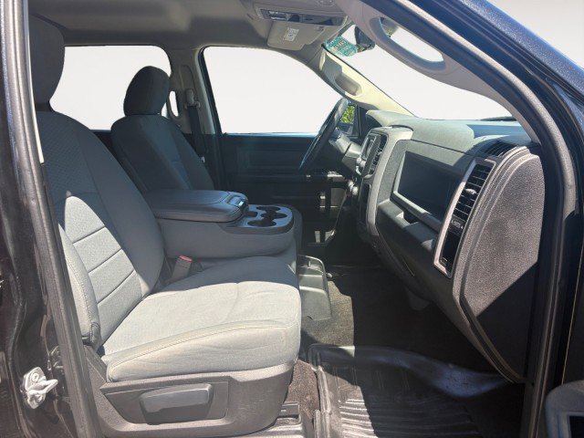 Used 2017 RAM 1500 Express AWD/4WD image 12