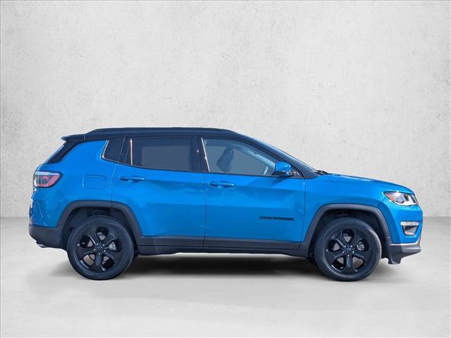 Used 2019 Jeep Compass Latitude AWD/4WD image 4