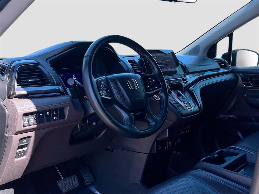 Used 2023 Honda Odyssey Elite image 9
