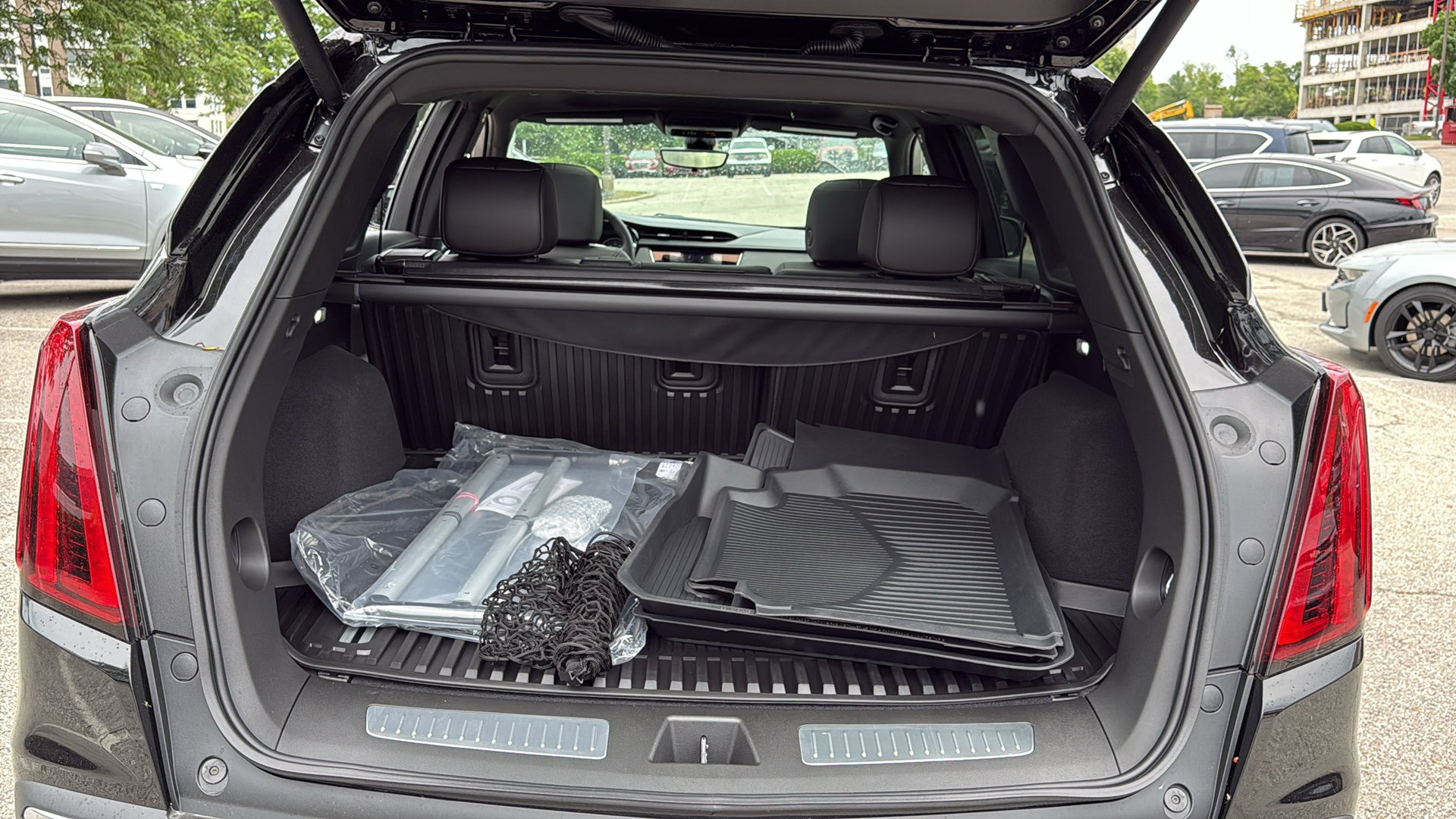 New 2026 Cadillac XT5 Premium Luxury w/ LPO, Floor Liner Package AWD/4WD image 34