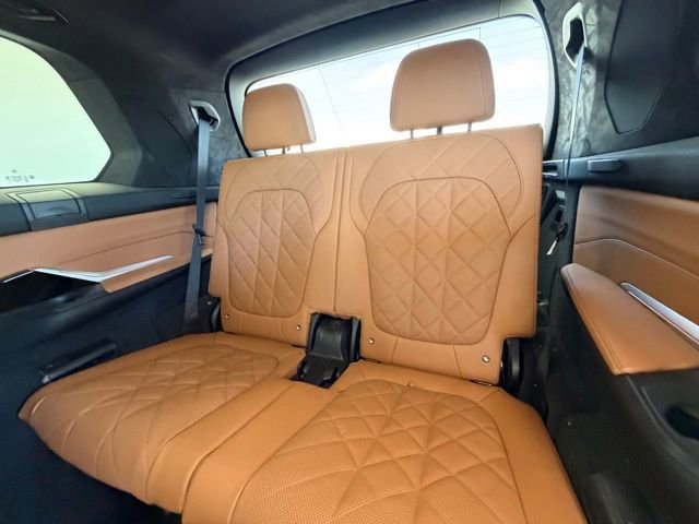 Certified 2023 BMW X7 xDrive40i w/ M Sport Package AWD/4WD image 30