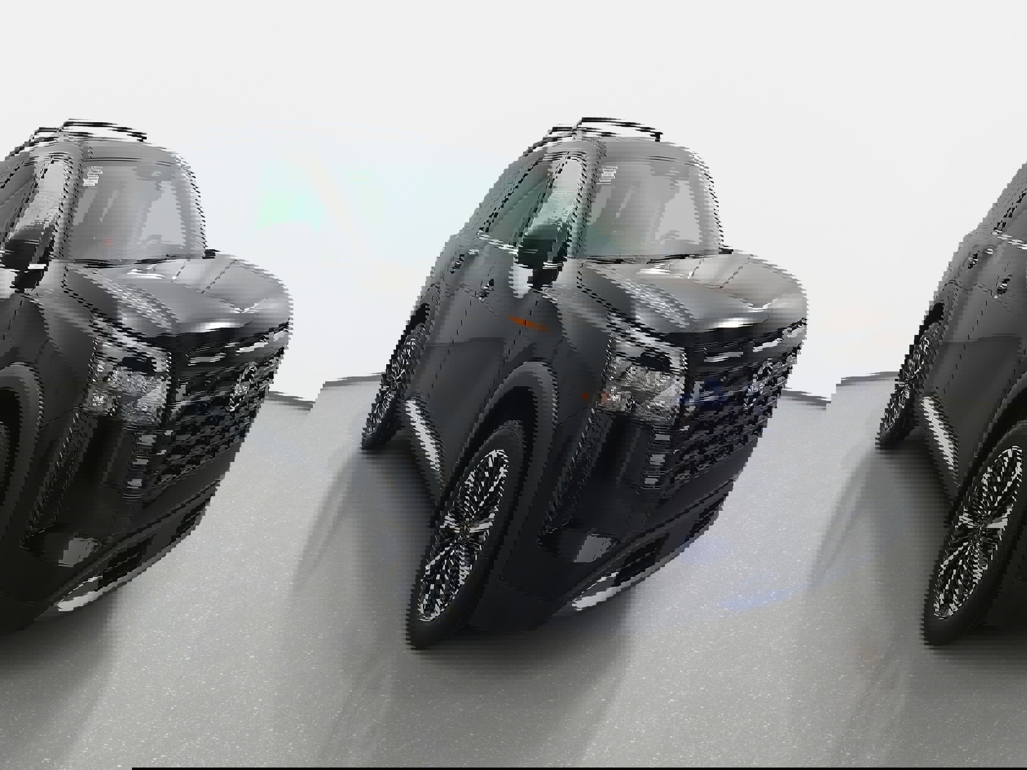 New 2026 Nissan Pathfinder Platinum image 3