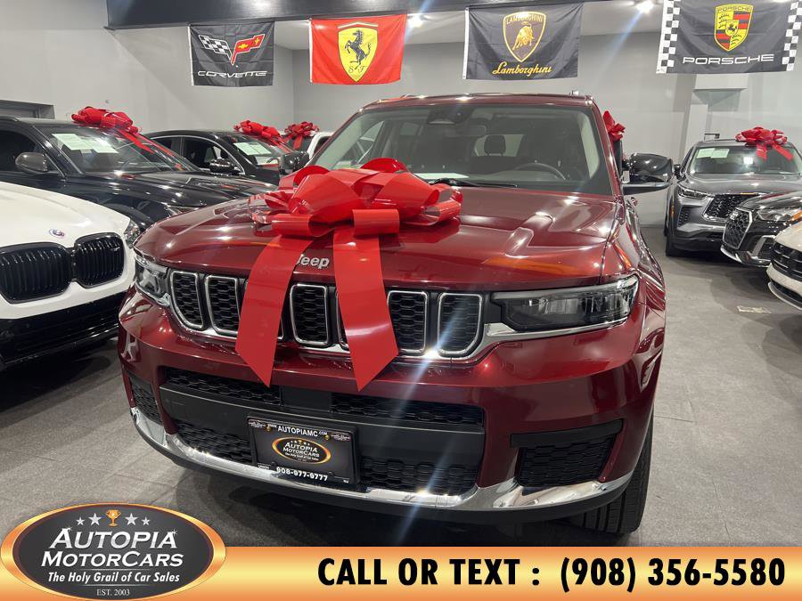 Used 2022 Jeep Grand Cherokee L Laredo w/ Luxury Tech Group I AWD/4WD image 1