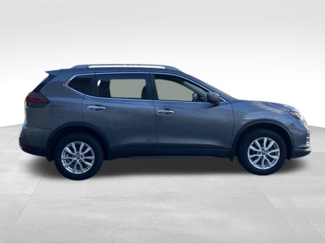 Used 2018 Nissan Rogue SV AWD/4WD image 6