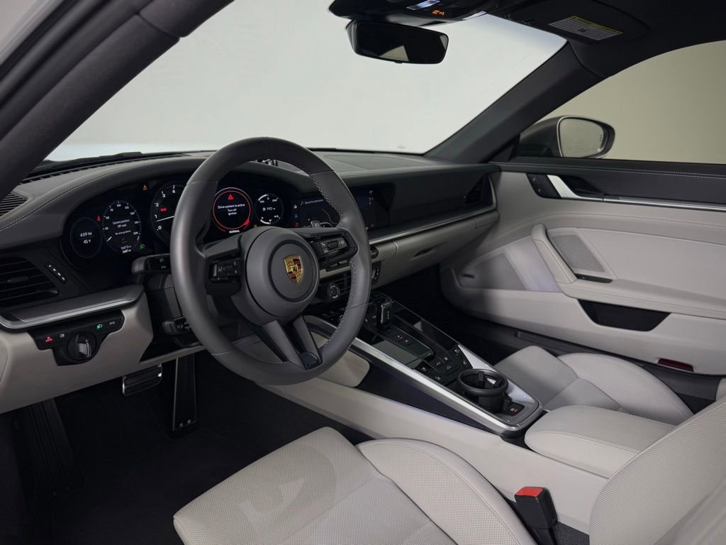 Certified 2023 Porsche 911 Carrera image 4
