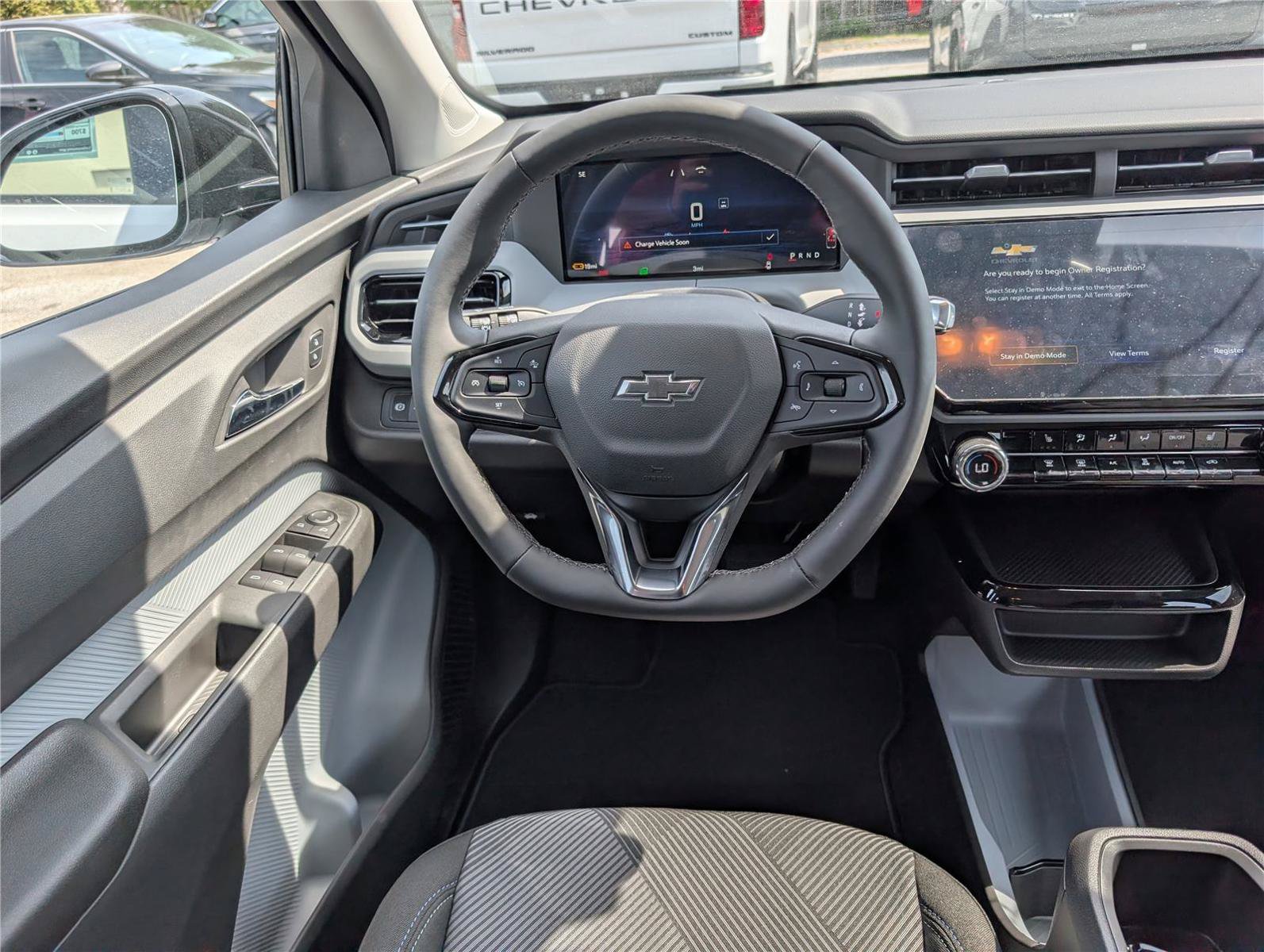 New 2027 Chevrolet Bolt LT w/ Comfort Package FWD image 12