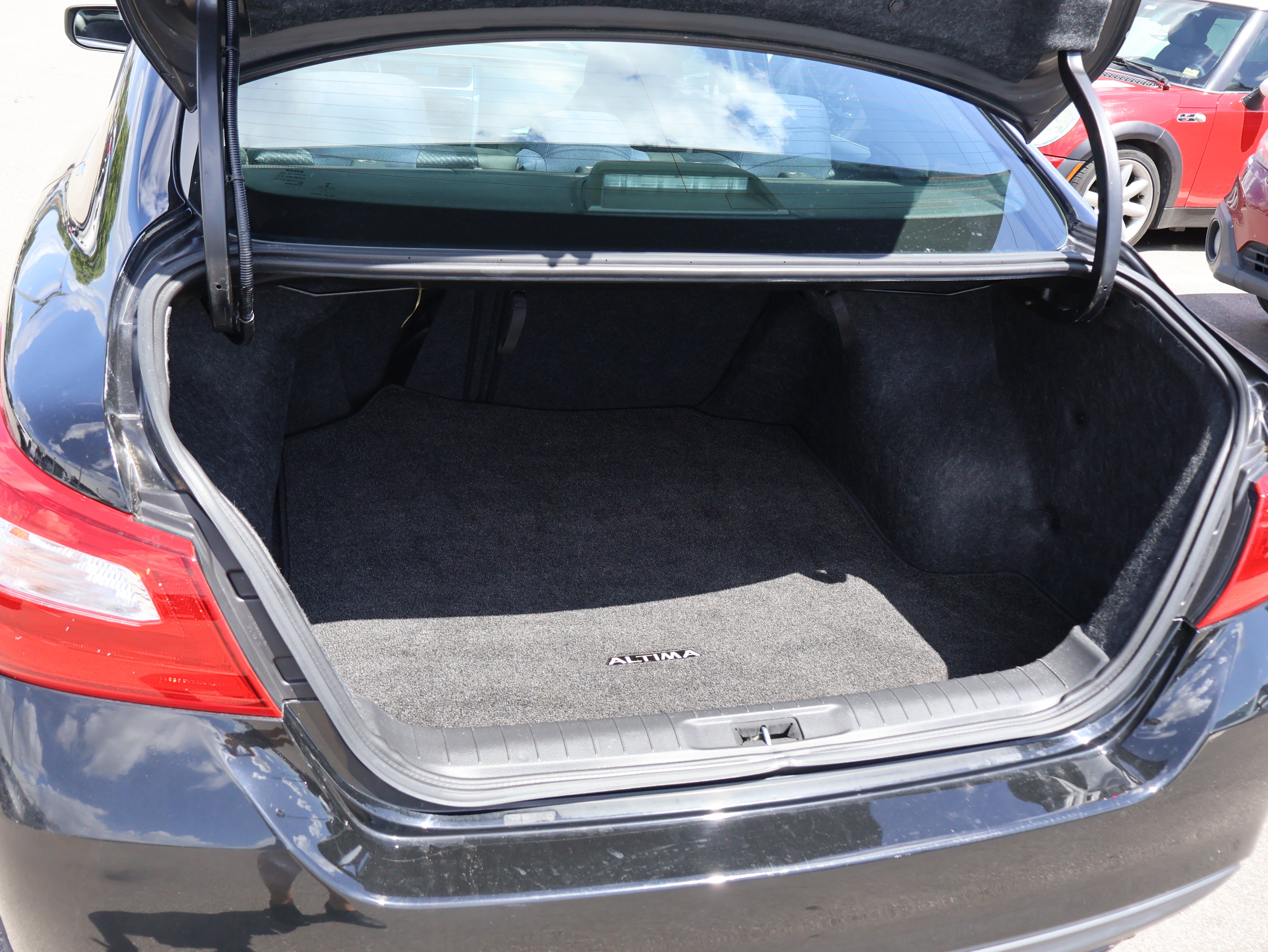 Used 2016 Nissan Altima 2.5 SR FWD image 15