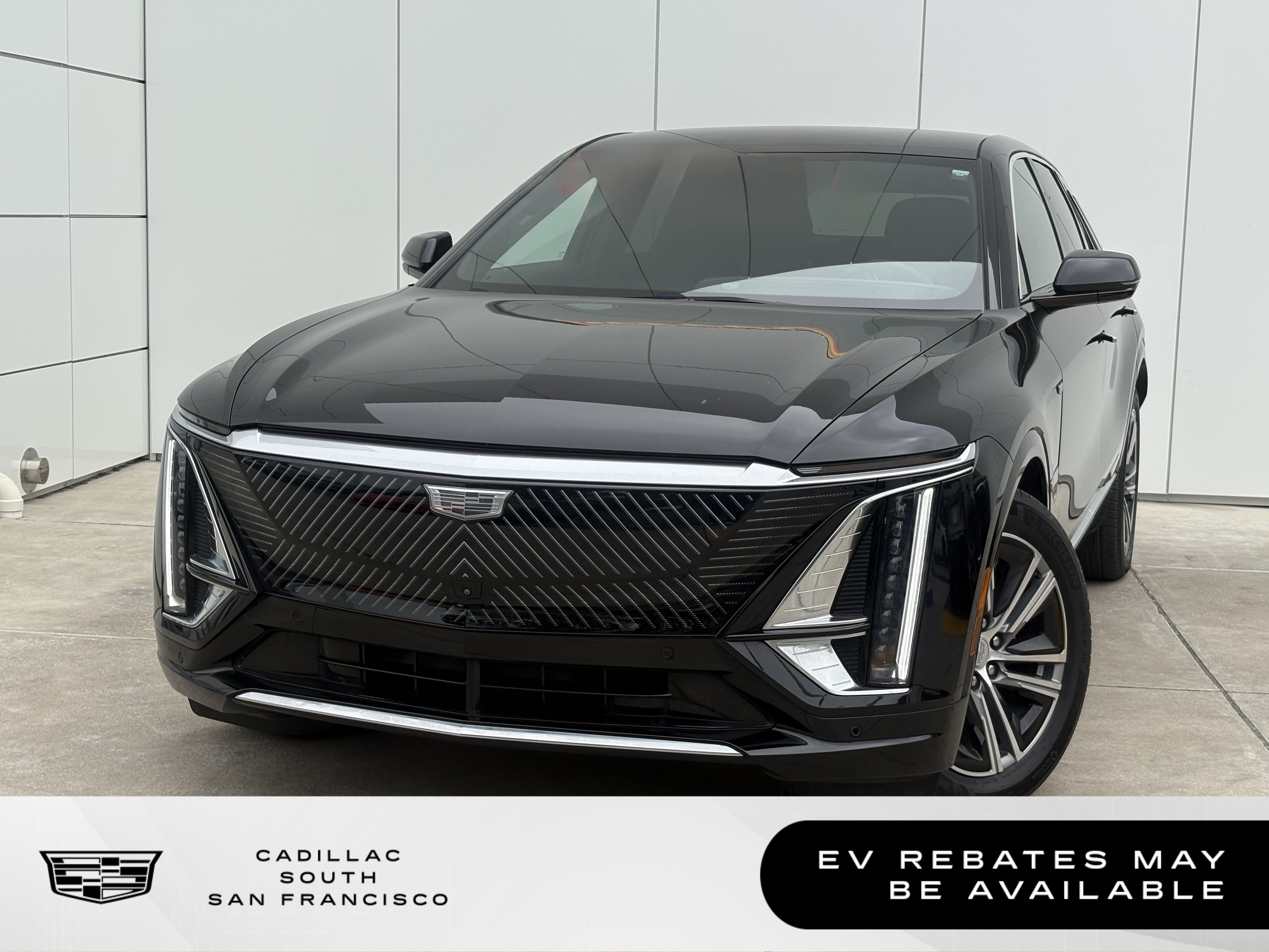 Certified 2024 Cadillac Lyriq Luxury AWD/4WD image 1