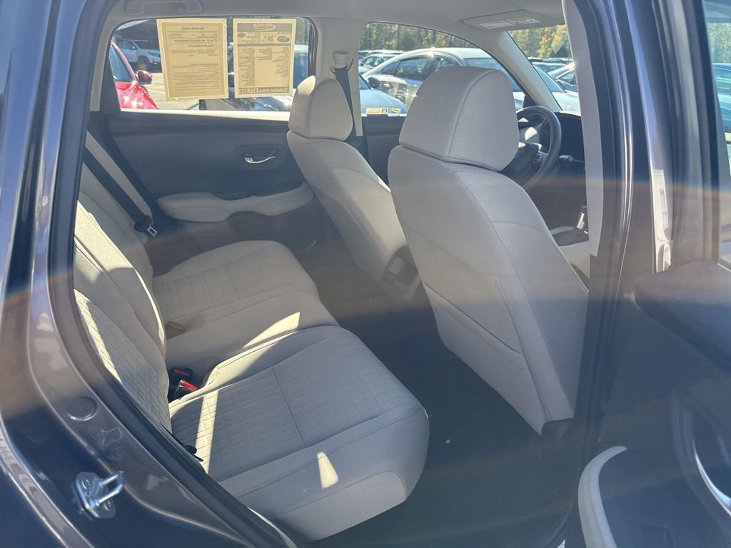 Used 2023 Honda HR-V LX image 9