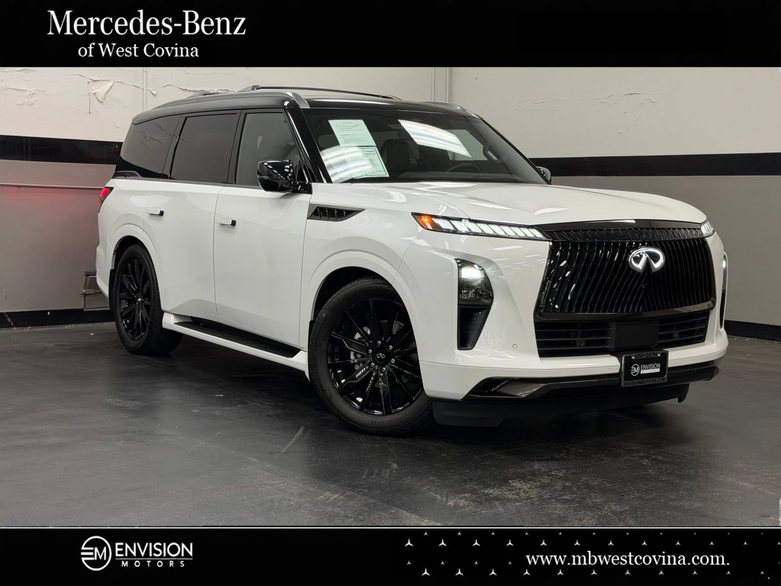 Used 2025 INFINITI QX80 Autograph w/ Autograph Exterior Package AWD/4WD image 1