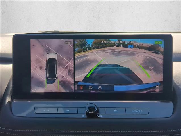 Used 2025 Nissan Rogue Platinum w/ Tech Package image 14