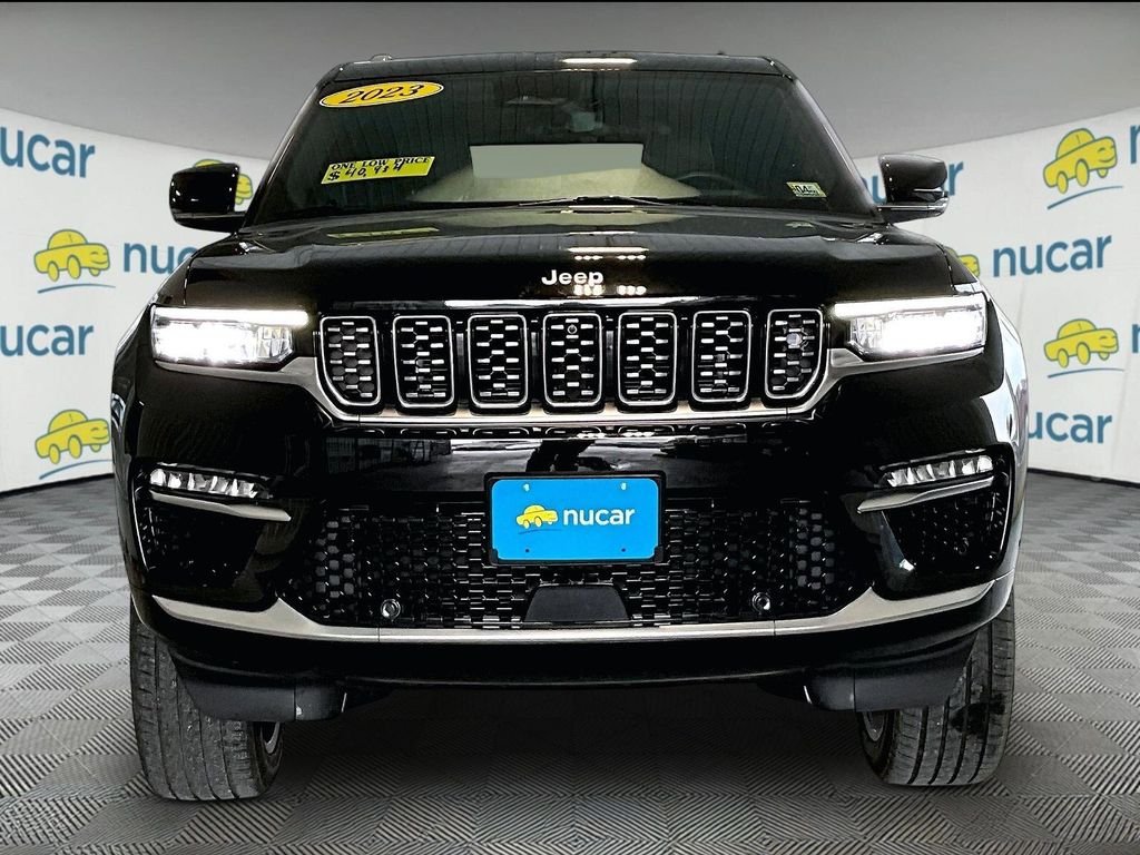Used 2023 Jeep Grand Cherokee Summit image 2
