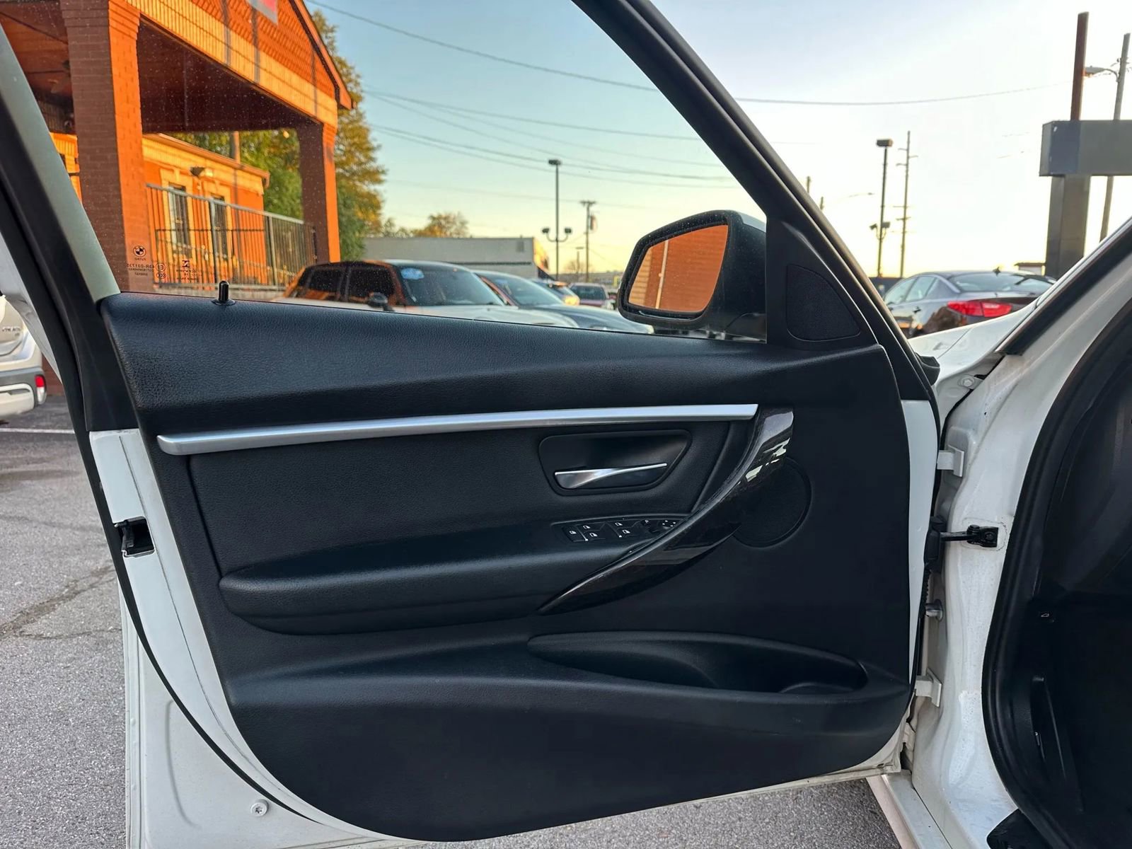 Used 2016 BMW 328i Sedan RWD image 13