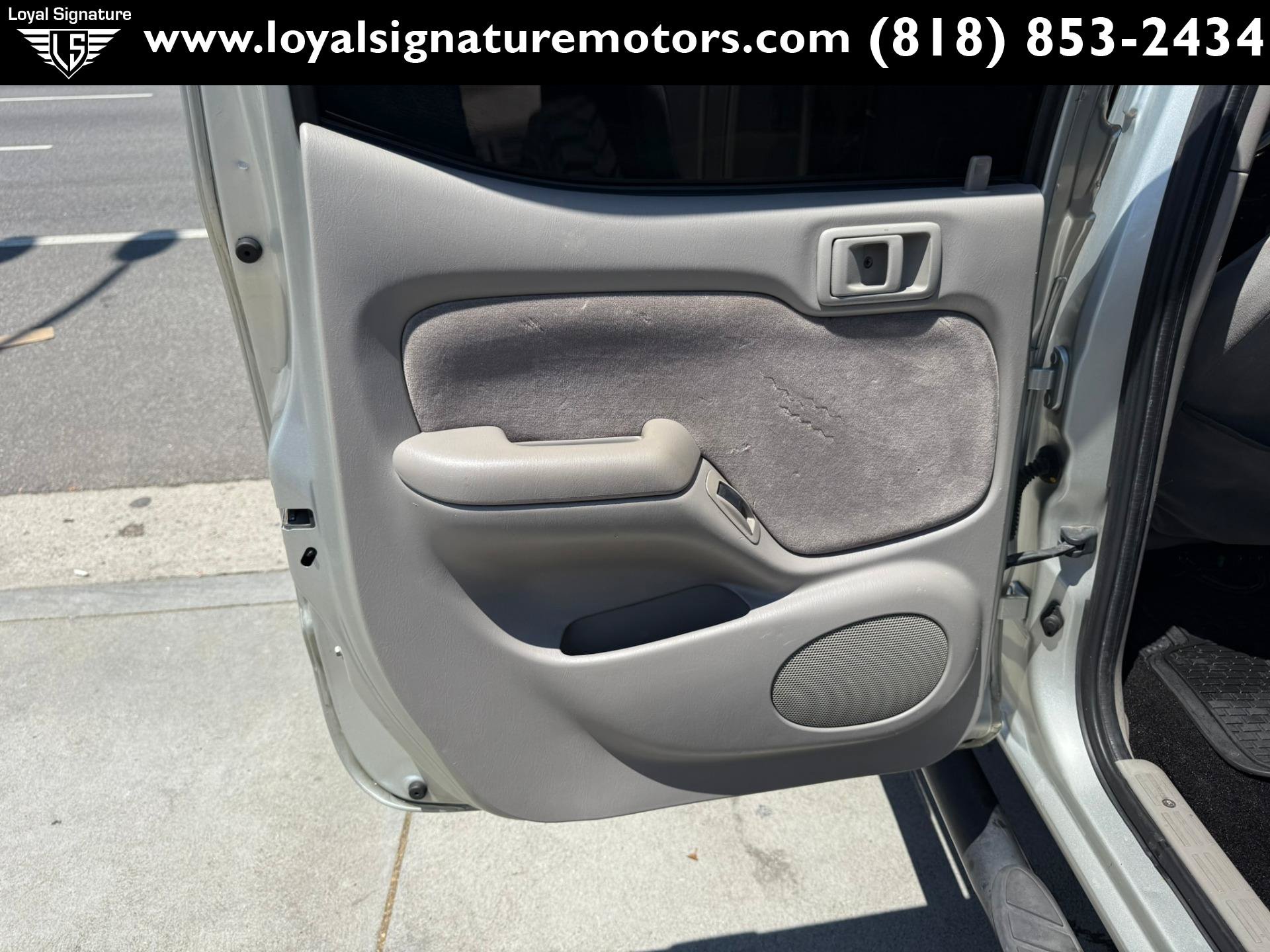 Used 2001 Toyota Tacoma PreRunner RWD image 14