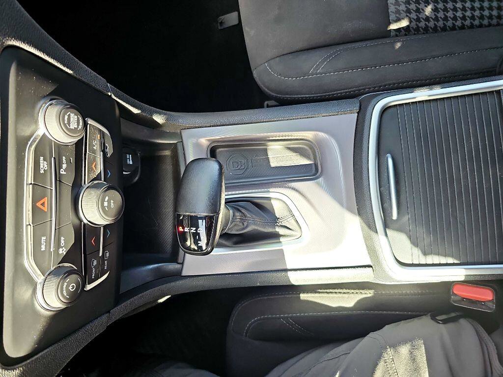 Used 2023 Dodge Charger SXT image 32