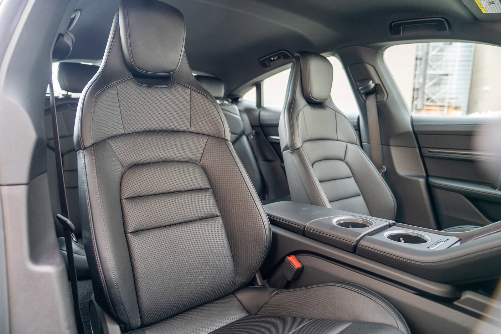 Certified 2025 Porsche Taycan AWD/4WD image 23
