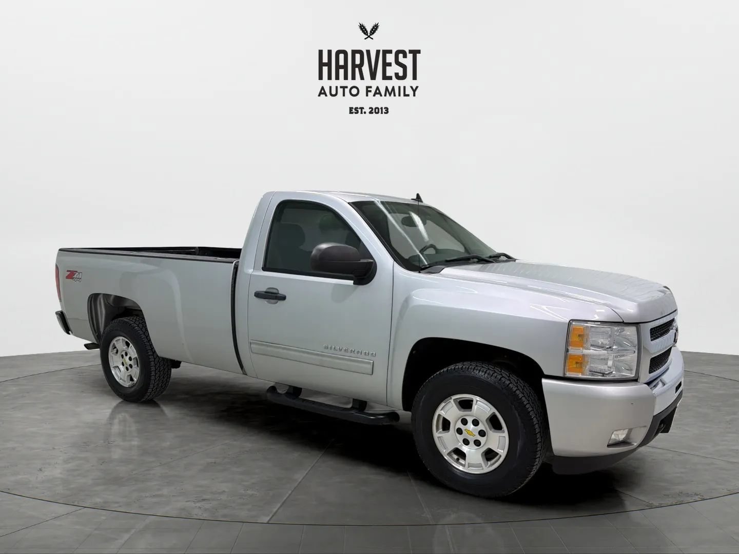 Used 2011 Chevrolet Silverado 1500 LT w/ Interior Plus Package AWD/4WD image 8