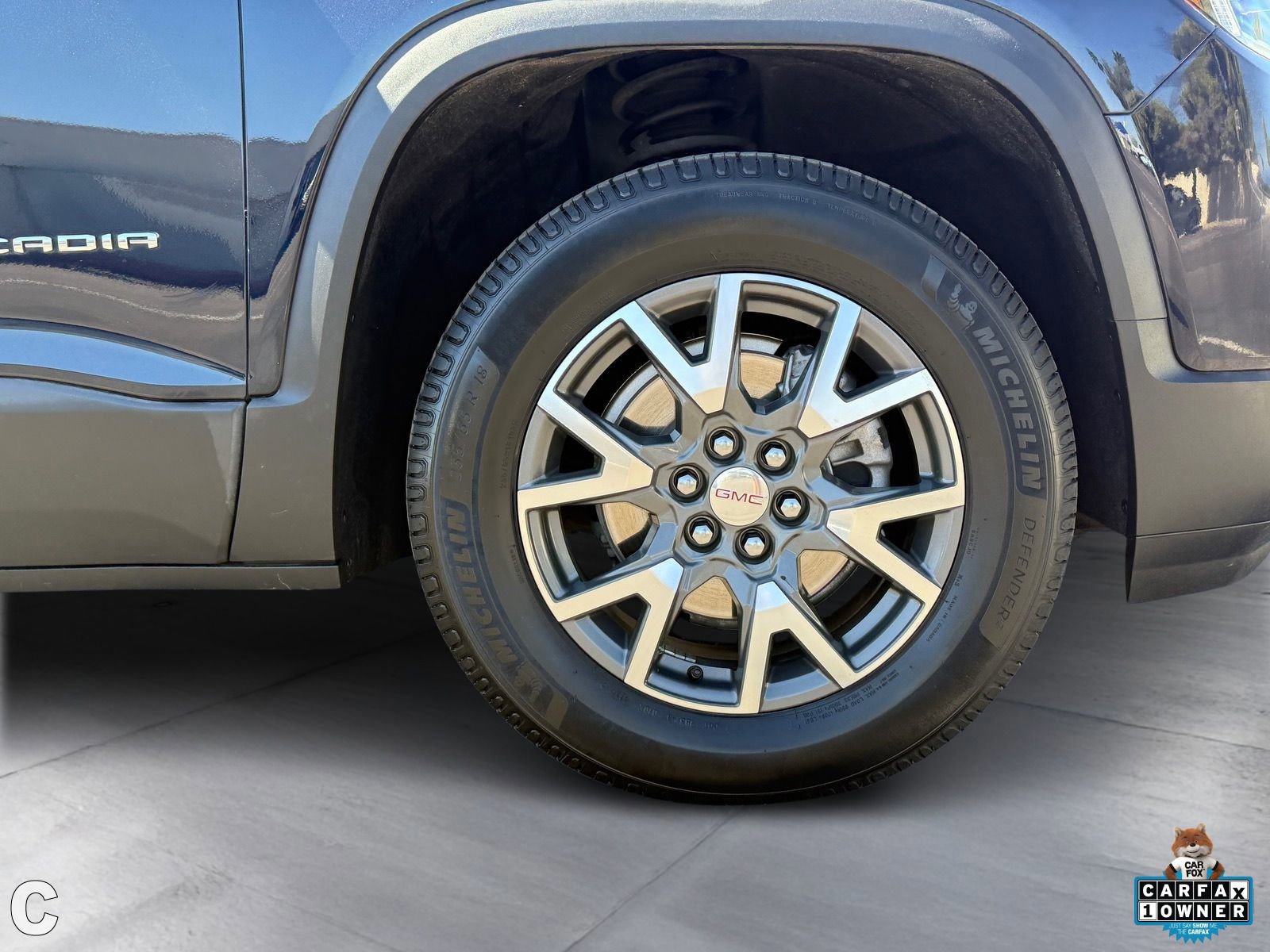 Used 2022 GMC Acadia SLE image 8