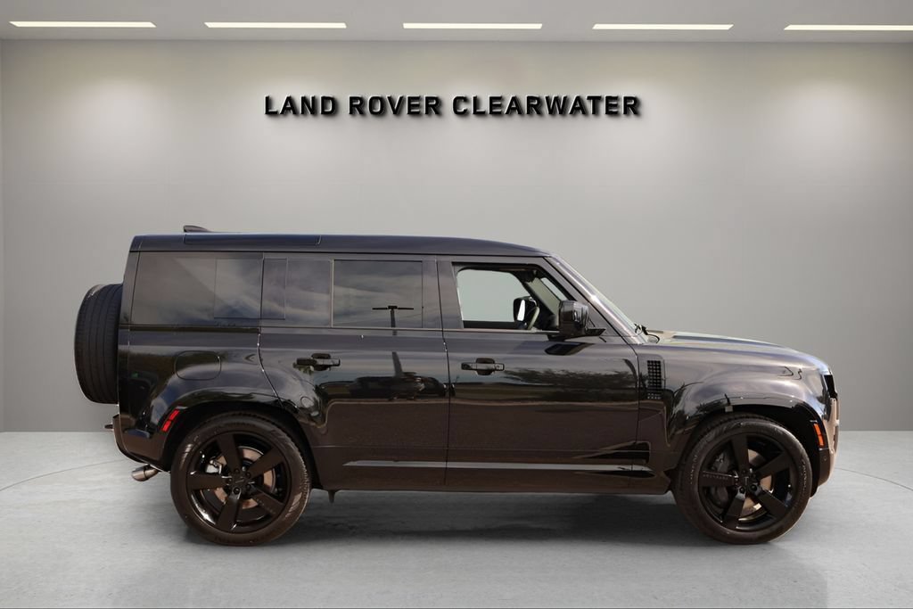 New 2026 Land Rover Defender 110 X-Dynamic SE AWD/4WD image 6