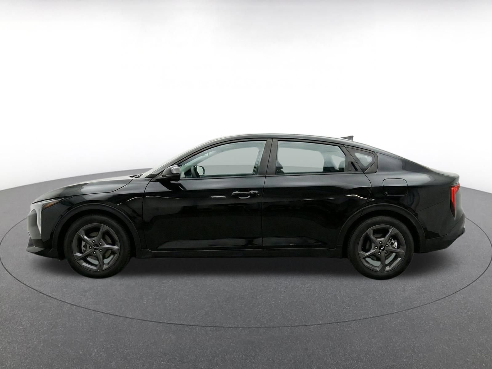 Used 2025 Kia K4 FWD image 4
