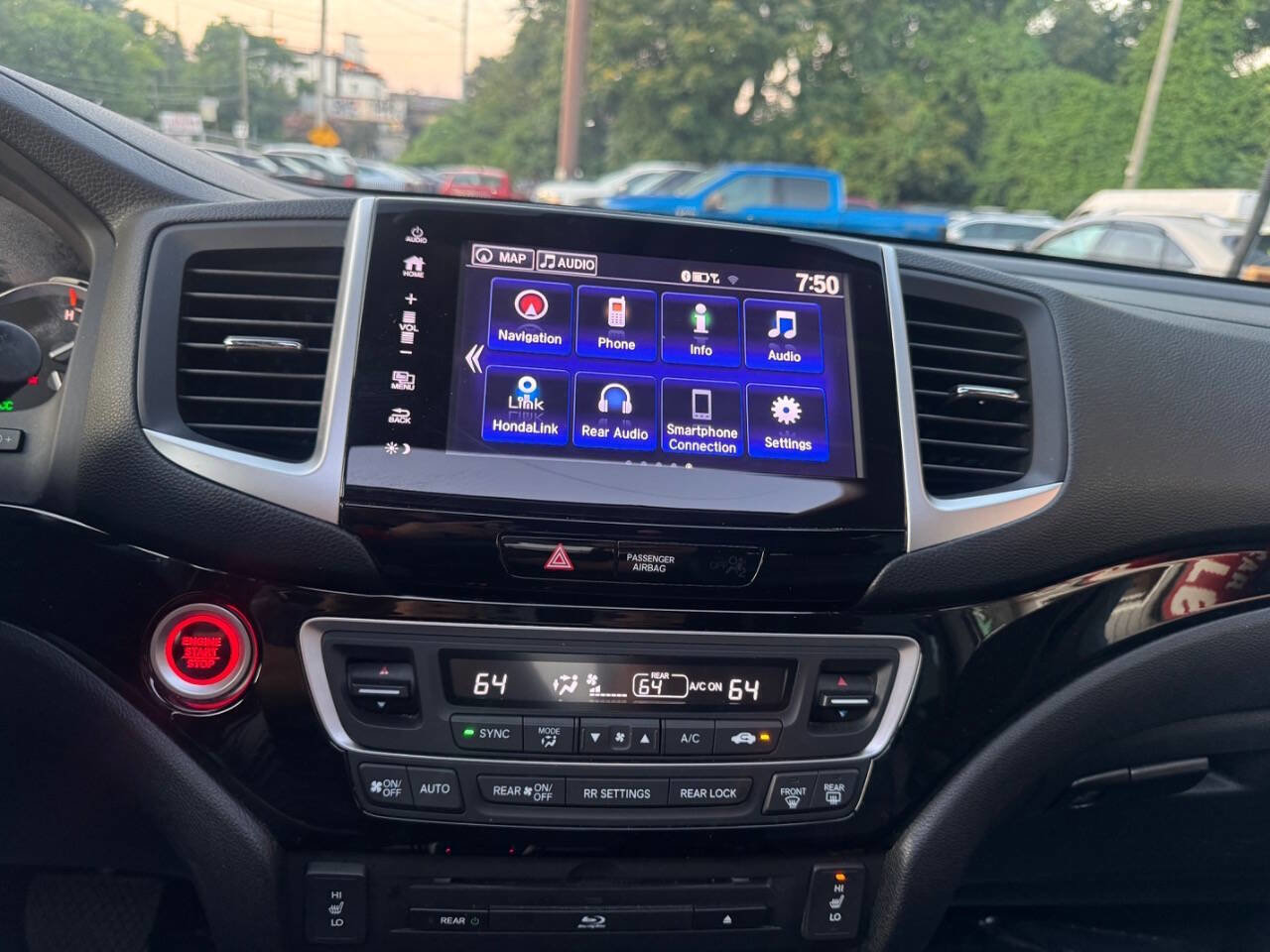 Used 2018 Honda Pilot Touring image 26