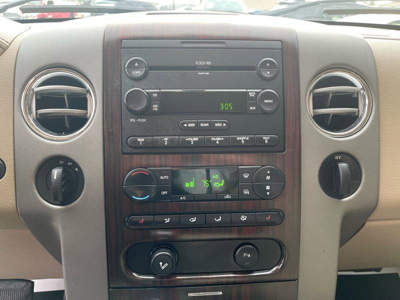 Used 2006 Lincoln Mark LT 4x4 image 36