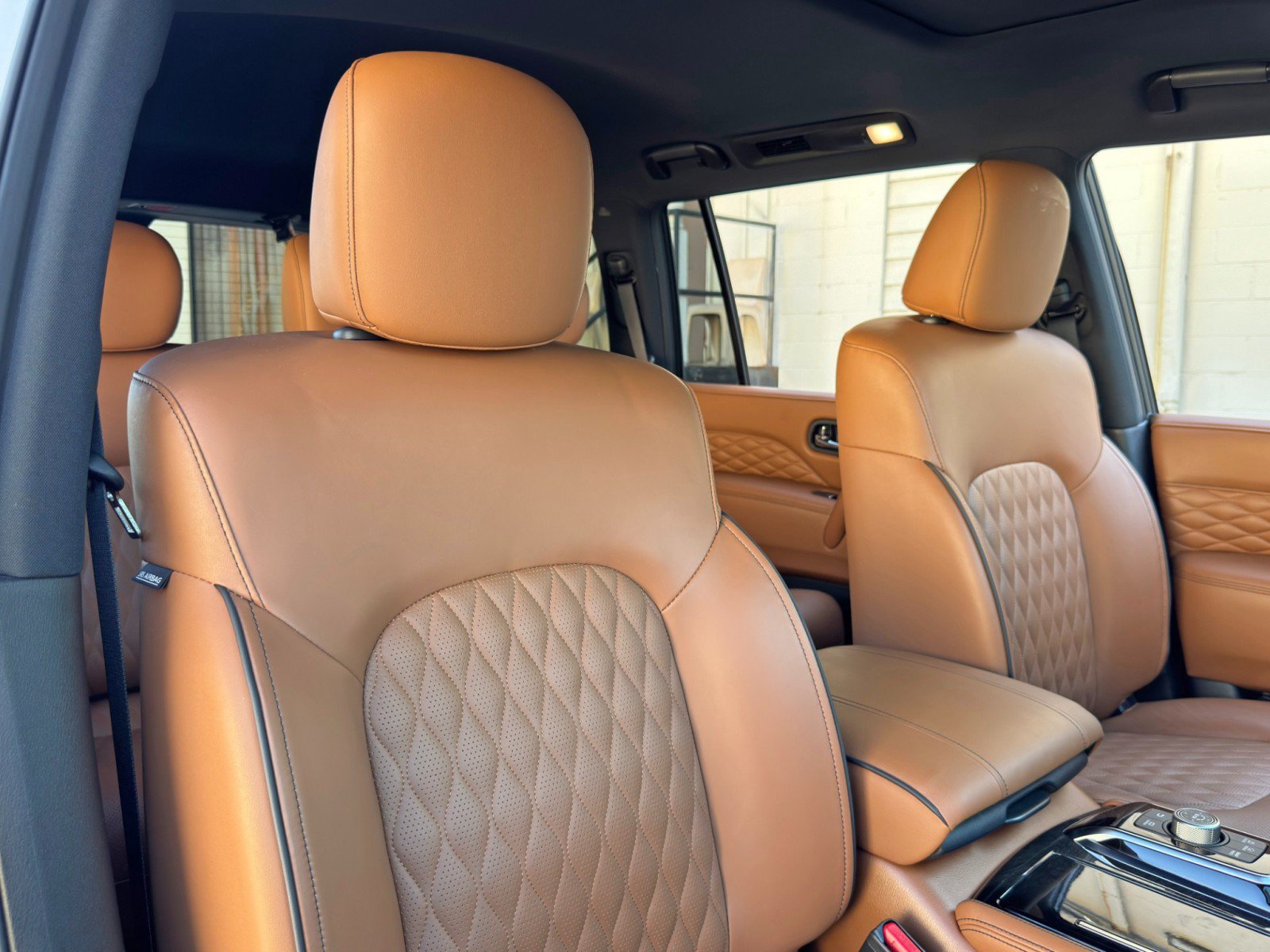Used 2024 INFINITI QX80 Sensory AWD/4WD image 40