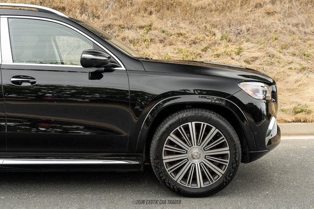 Used 2023 Mercedes-Benz Maybach GLS 600 4MATIC image 11