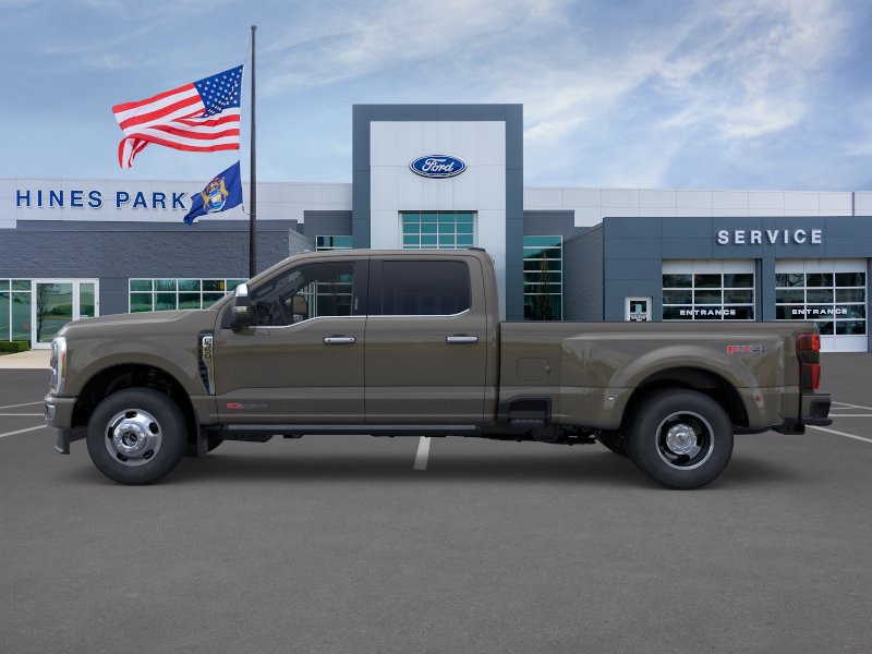 New 2026 Ford F350 Platinum w/ Platinum Plus Package AWD/4WD image 3