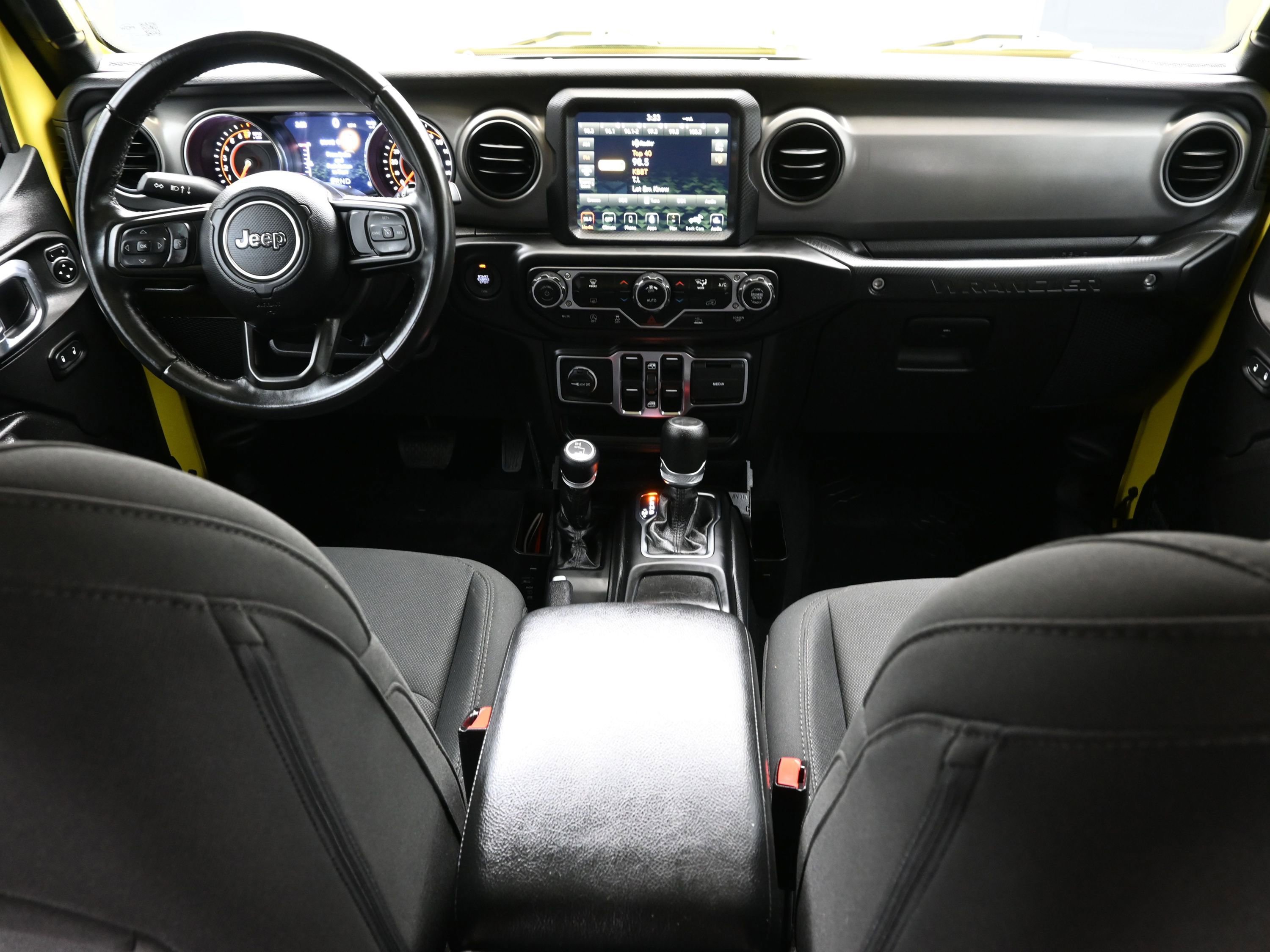 Used 2022 Jeep Wrangler Unlimited Sport AWD/4WD image 14