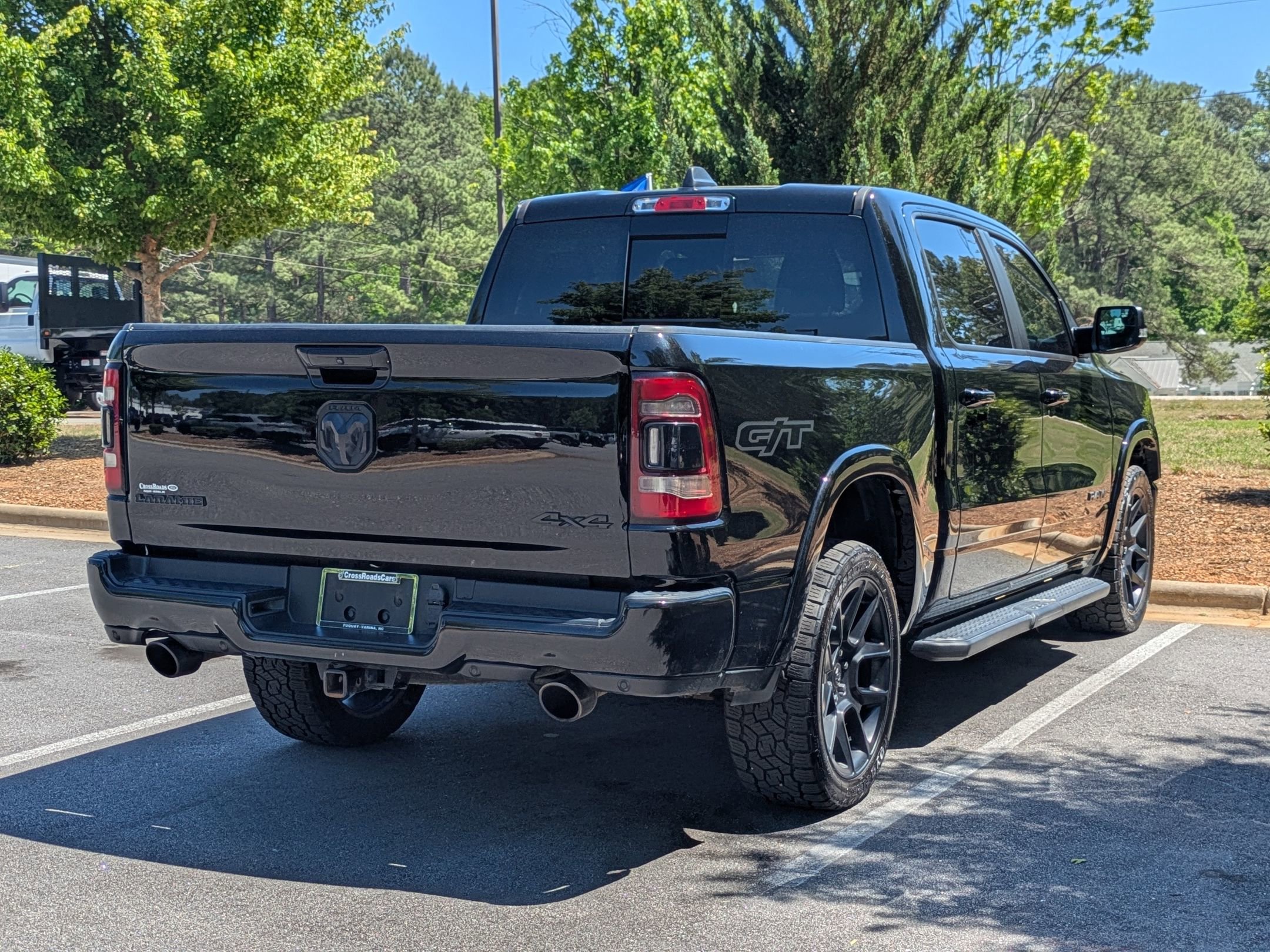 Used 2022 RAM 1500 Laramie AWD/4WD image 3