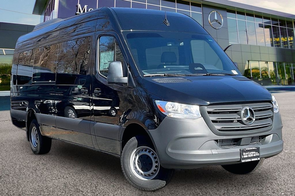 New 2025 Mercedes-Benz Sprinter 3500 image 1