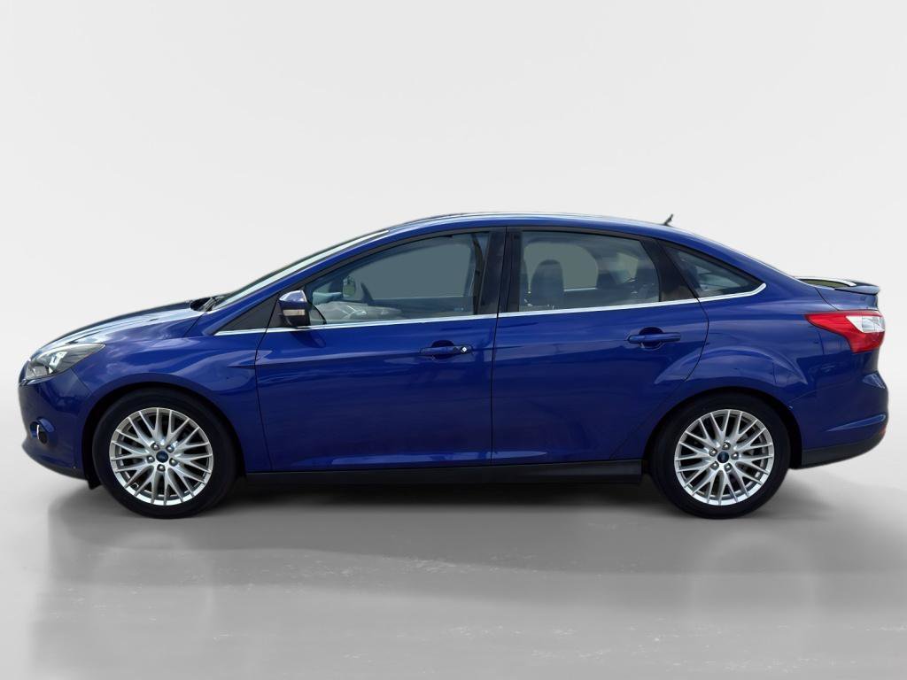 Used 2014 Ford Focus Titanium FWD image 2