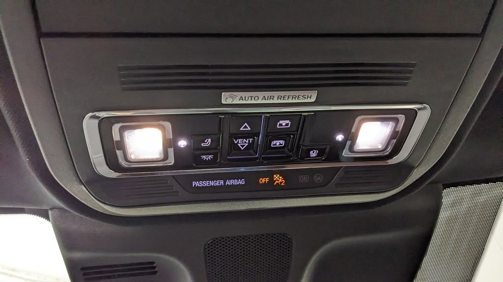 Used 2025 Lincoln Navigator L Reserve image 37