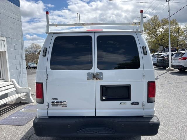 Used 2014 Ford E-250 and Econoline 250 w/ Power Group RWD image 5
