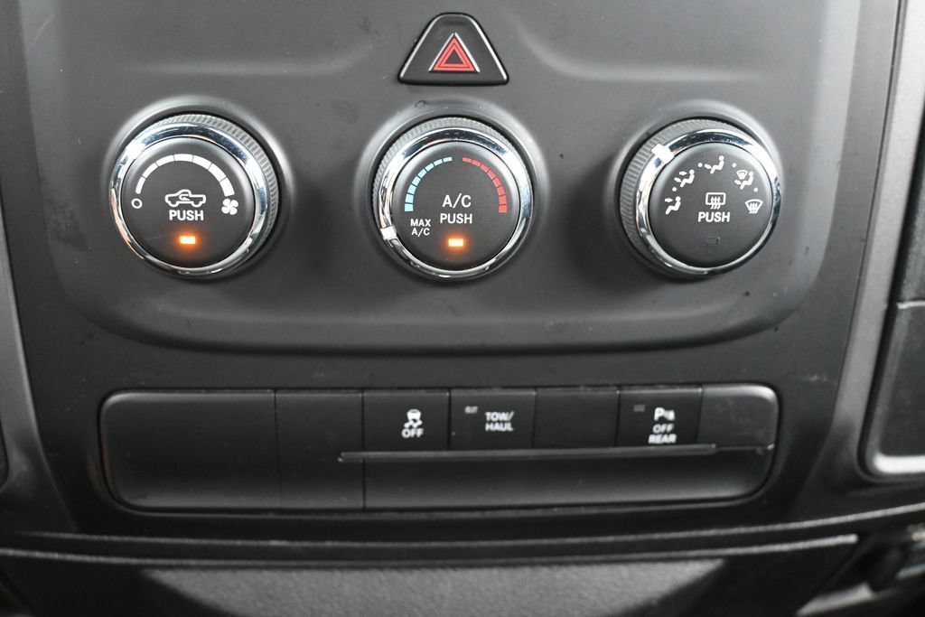 Used 2024 RAM 1500 Warlock AWD/4WD image 14