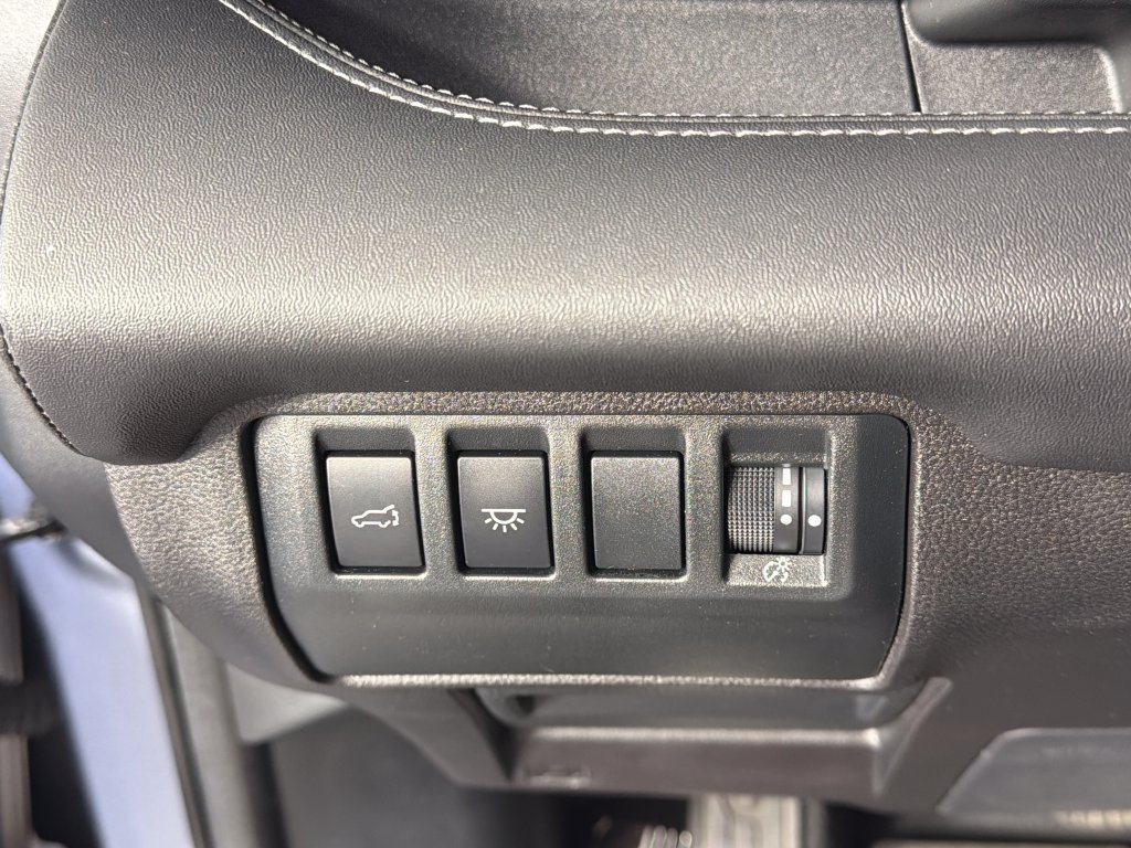 Used 2024 Subaru Ascent Touring AWD/4WD image 16