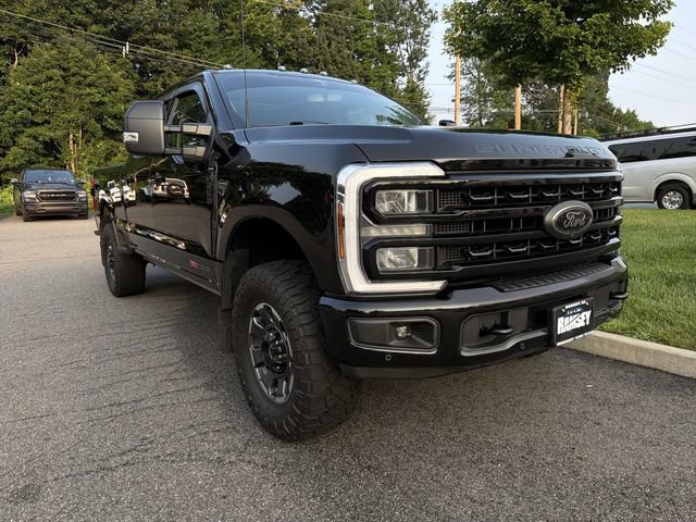Used 2024 Ford F350 Lariat w/ Lariat Ultimate Package AWD/4WD image 2
