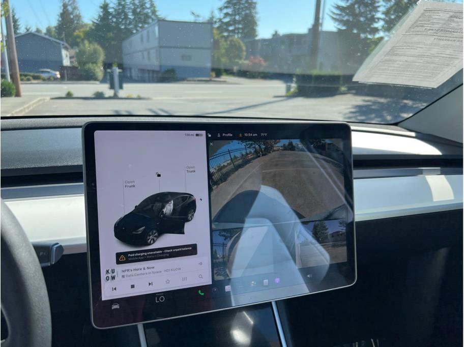 Used 2020 Tesla Model Y Long Range image 10