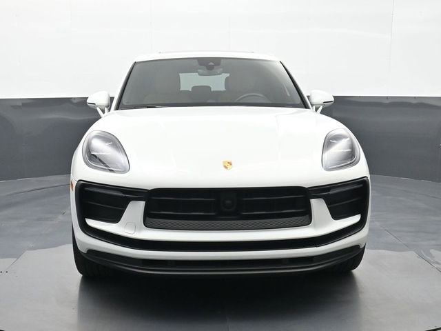 Certified 2023 Porsche Macan image 26