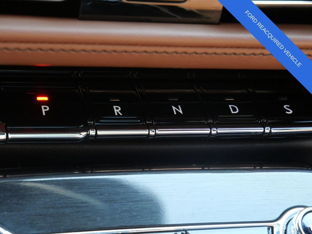 Used 2023 Lincoln Nautilus Reserve AWD/4WD image 24