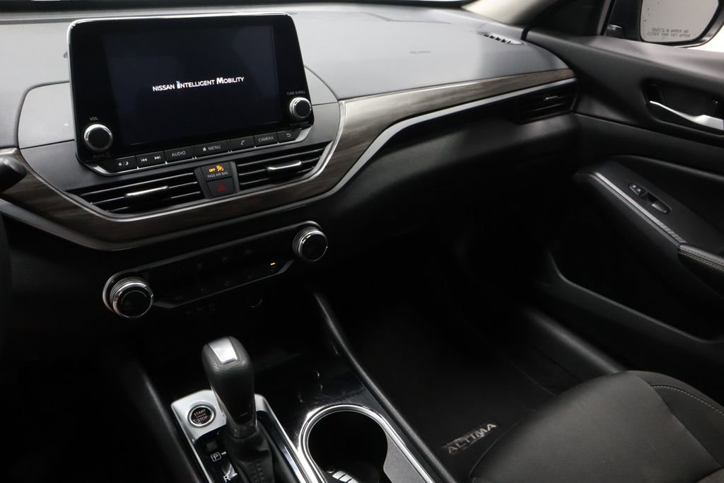 Certified 2024 Nissan Altima 2.5 SV AWD/4WD image 30