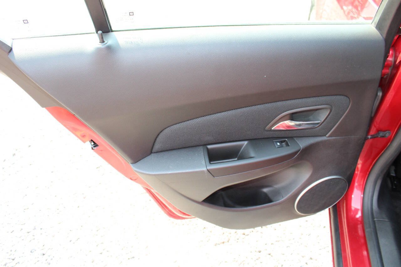 Used 2011 Chevrolet Cruze LT FWD image 21